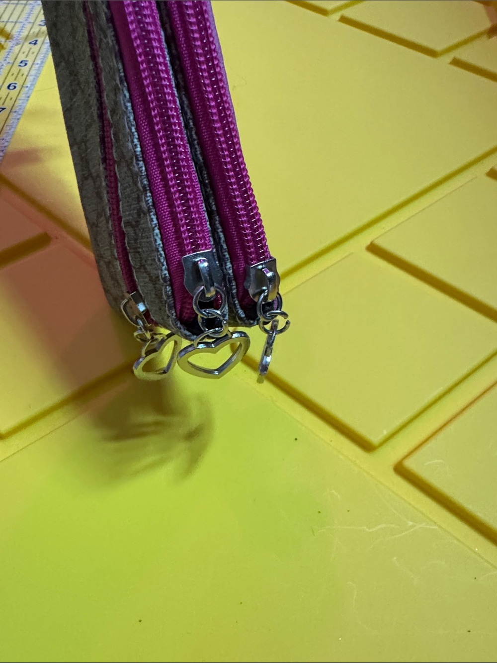 Gucci Brown Monogram Canvas Wallet with Hot Pink Trim - Picture 3 of 6